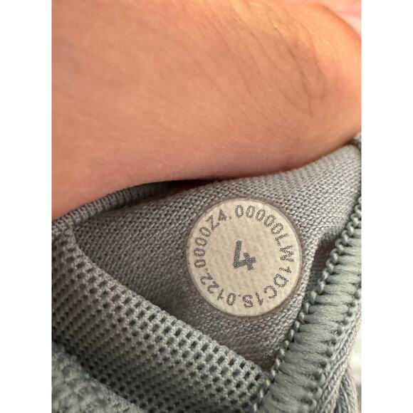 Lululemon Women’s Invigorate Training Tank Top Size 4 - Picture 3 of 9